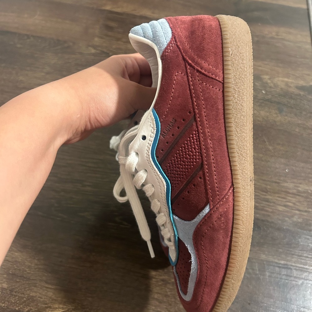 ALOHAS White and Teal Footwear - Picture 3 of 5